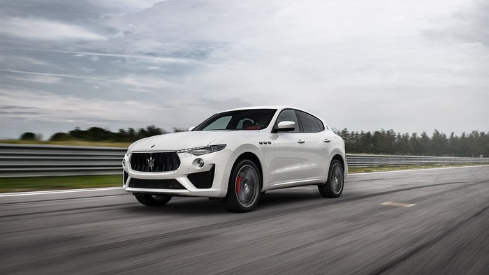 Сбалансированный — 2019 Maserati Levante GTS Авто, Автомобилисты, Maserati, Спорткар, Внедорожник, Suv, Автопром, Длиннопост