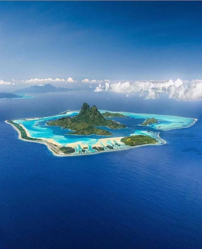 Bora Bora is beautiful - Bora Bora, Island, French Polynesia