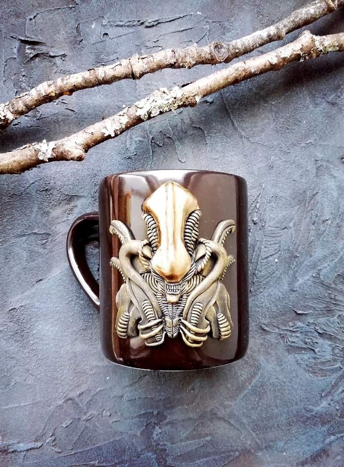 Replenishment of the collection with Xeno - My, Xenomorph, Stranger, Кружки, Polymer clay, Handmade, Needlework without process, Лепка, Longpost, Mug with decor
