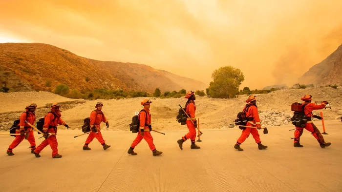 Firefighters battle wildfires in Southern California - USA, Southern California, Forest fires