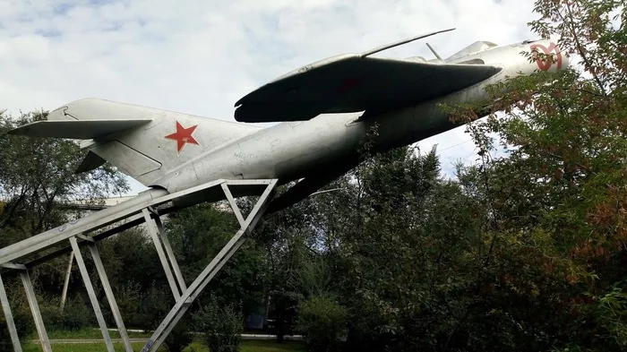 Planes-monuments. - My, Krasnoyarsk, Airplane, Monument, Mig-15, MiG-21, The photo, Business trip, Longpost