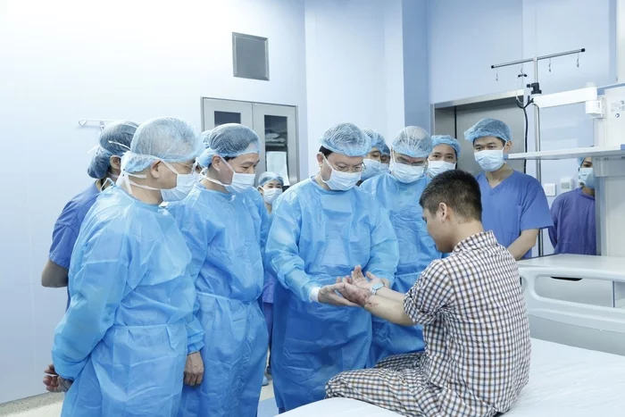 Хорошие новости Хирургия, Трансплантация, Вьетнам, Рука, Операция, Длиннопост