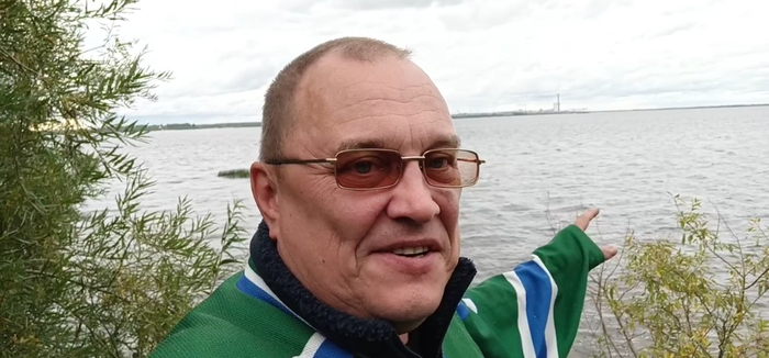 Ехал мимо, гляжу не моё дело лежит. Подобрал. Стало моим. )