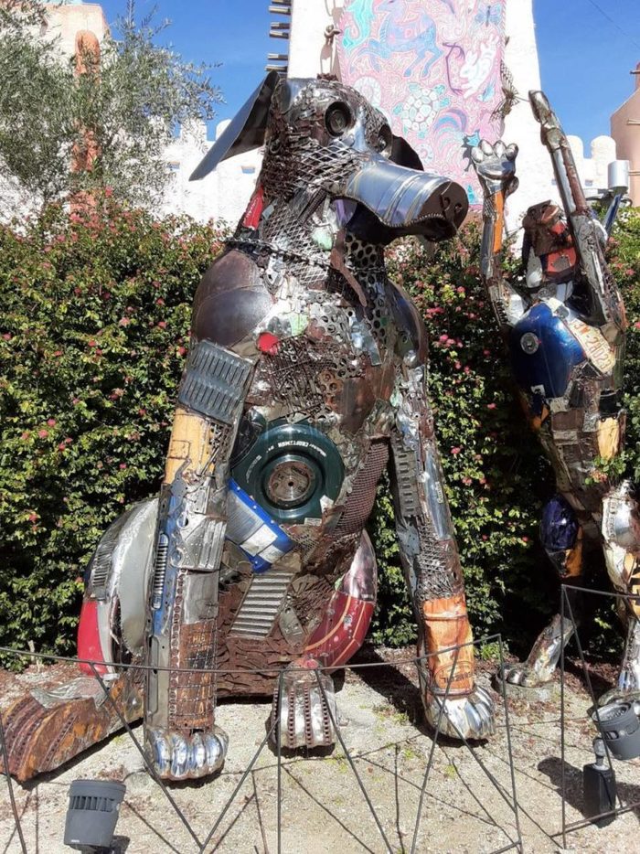 I'm still leaning towards thinking it's a dog... - Sculpture, Scrap metal, Dog