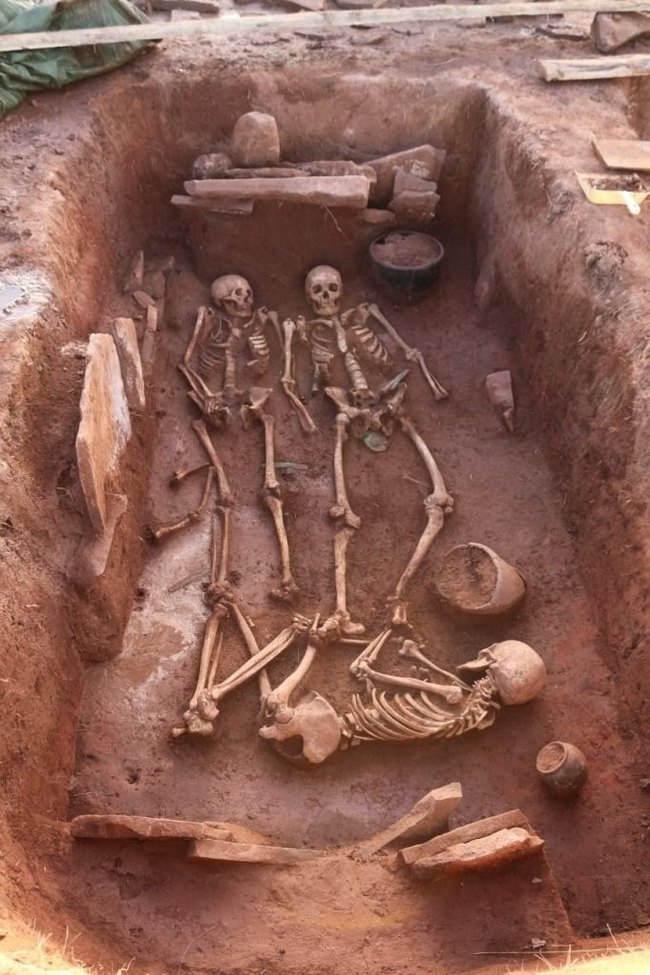 An unusual 2,500-year-old family grave found in Siberia - Siberia, Grave, Archaeological excavations, Longpost