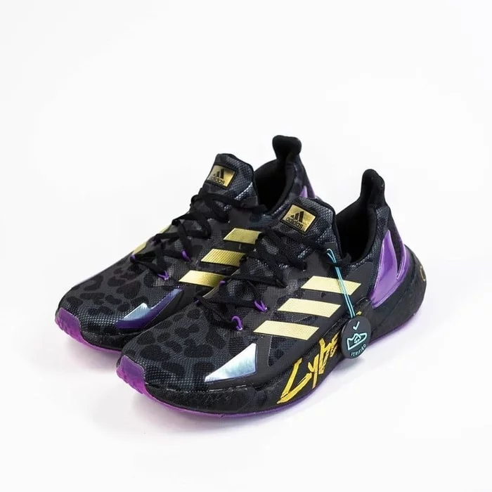 Adidas, together with CD Projekt RED, will launch a series of limited-edition sneakers dedicated to the release of the game Cyberpunk 2077 - The photo, Shoes, Sneakers, Adidas, Games, Computer games, Cyberpunk 2077, CD Projekt, Collaboration, Products for the gamer, Longpost