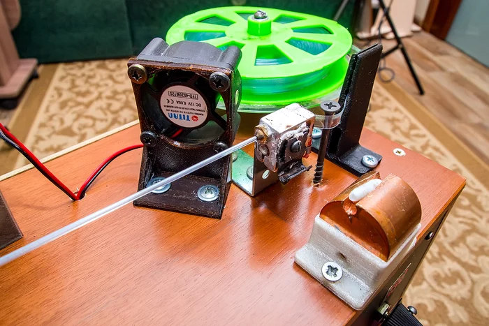 A machine for making plastic for a 3D printer from plastic bottles. Sent by a reader in a comment to my article - 3D printer, 3D печать, With your own hands, Needlework without process, Plastic, Filament, PET, Plastic bottles, Machine, Extruder, Longpost