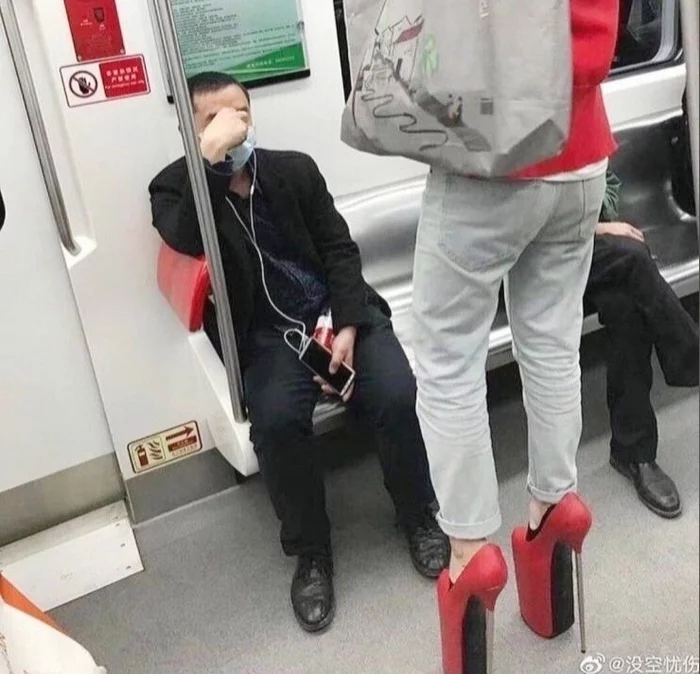 The car will move, the shoe will remain... - High heels, Metro, Embarrassment, Longpost