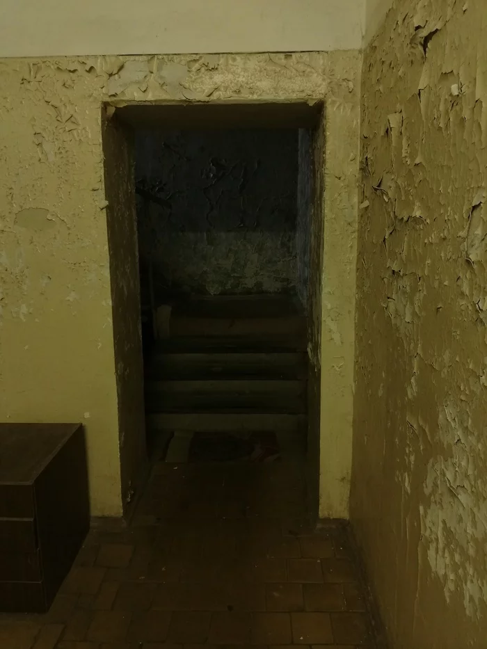 Reply to the post “Elevator from a horror movie” - My, Horror, Morgue, Reply to post