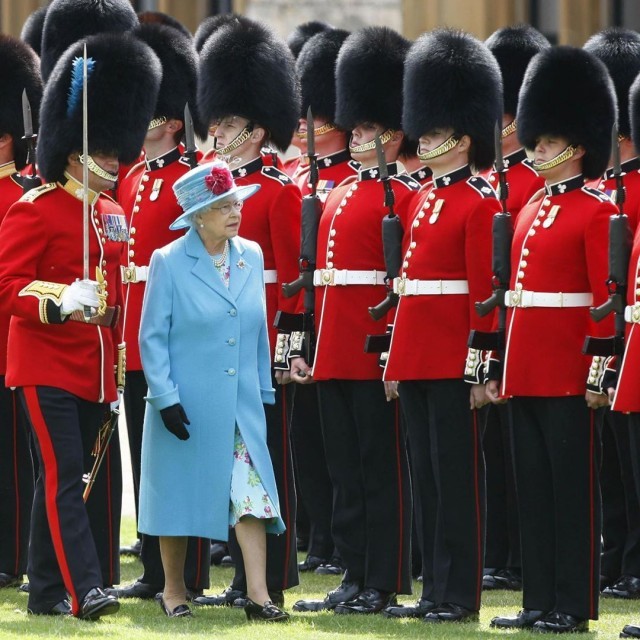Interesting facts about the Royal Guard of Great Britain - Royal Guard, Great Britain, Army, ADME, GIF, Video, Longpost