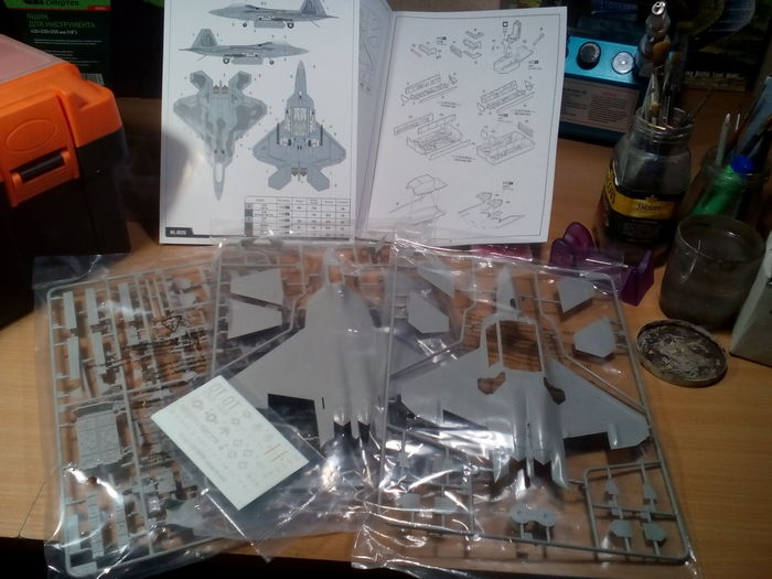 Lockheed-Martin F-22A Raptor, Hobby Boss, 1/72. Çàìåòêè ïî ñáîðêå Ñòåíäîâûé ìîäåëèçì, Ñáîðíàÿ ìîäåëü, Õîááè, Ñáîðêà, Àýðîãðàôèÿ, Ðóêîäåëèå ñ ïðîöåññîì, Àâèàöèÿ, Èñòðåáèòåëü, Äëèííîïîñò