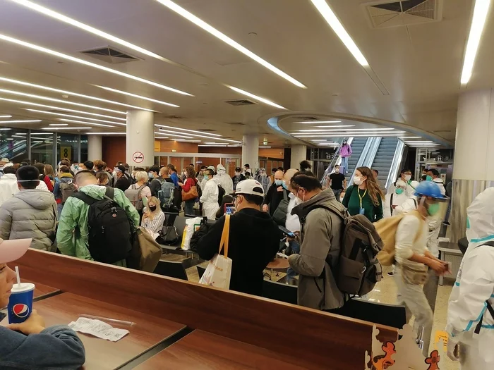 Как встречает Китай приезжих во время пандемии Китай, Коронавирус, Жизненно, Видео, Длиннопост