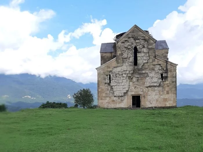 Quarantine travel - Day 81. Tkuarchal - ghost town and Beddiy temple - My, Abkhazia, Tkvarcheli, Tkuarchal, Travels, Budget travel, Longpost