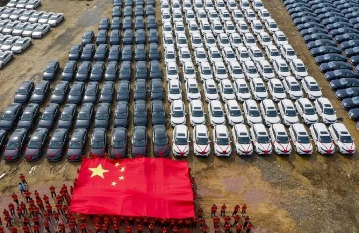Компания подарила сотрудникам 4 116 новых автомобилей в качестве бонуса Китай, Авто, Премия, Подарки