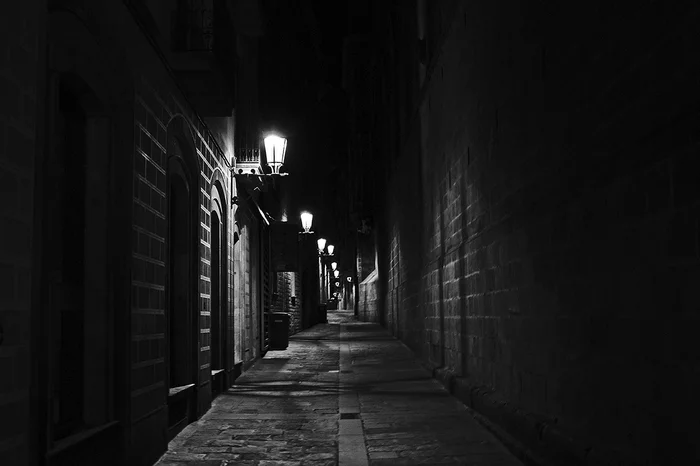 Gothic Quarter in Barcelona - My, The photo, Barcelona, Night, Black and white photo, Barcelona city