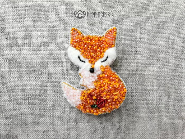 Foxy sister - My, Brooch, Beads, Fox, With your own hands, Needlework without process, Sequins, Hobby, Longpost