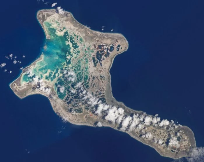 Kiribati is the only country on Earth located in all four hemispheres - Geography, Kiribati, Island, Interesting, Facts, Atoll, Pacific Ocean, Longpost, The national geographic