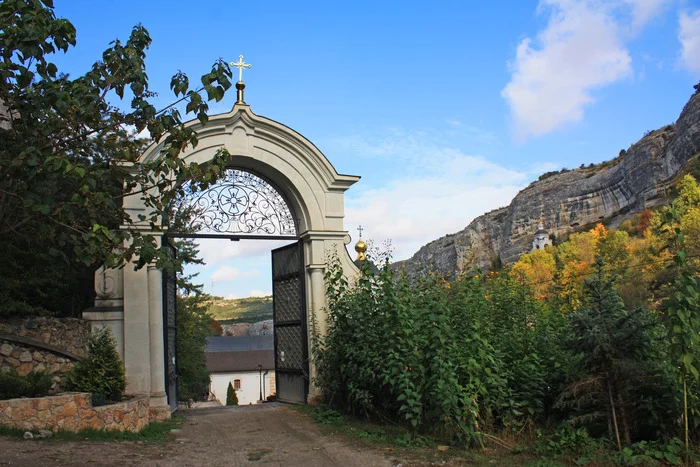 Holy Dormition Monastery. Crimea - My, Crimea, Bakhchisarai, Tourism, The photo, Longpost