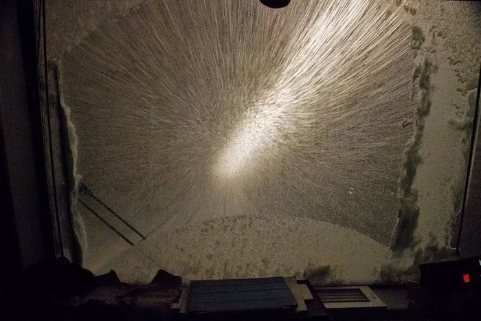 View from the cabin of an electric locomotive in a snowstorm - A train, Blizzard, Cabin, Millennium falcon, Star Wars