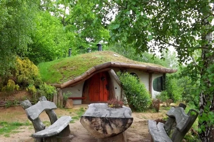 Live like a Hobbit - Tolkien, The hobbit, Travels, Lodging, beauty, Longpost