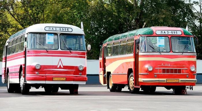 LAZ-695 is the warmest and most comfortable Soviet bus in winter! - My, Bus, Manhole, Longpost
