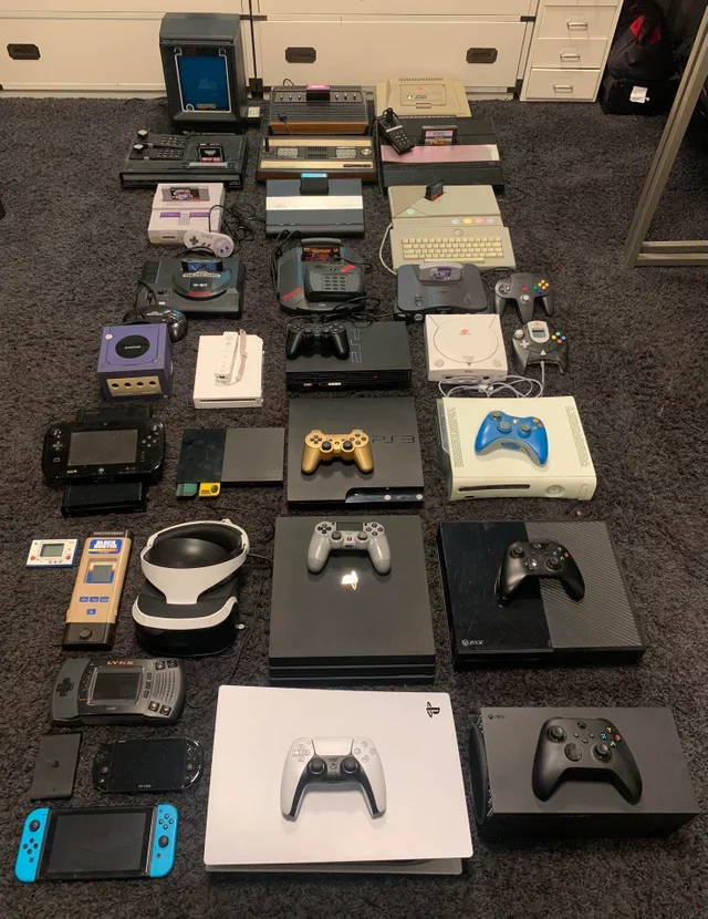 Gamer's collection from 1978 to 2020: from Atari VCS to Playstation 5 and Xbox Series X - The photo, Gamers, Collection, Consoles, Atari, Xbox, Playstation, Nintendo