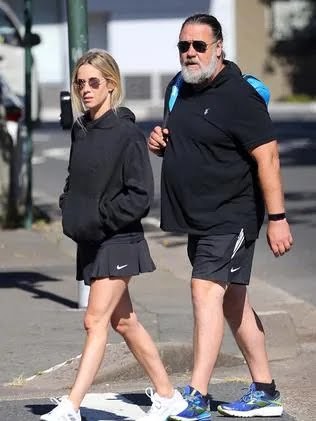 Russell Crowe gained 30 kg. for the sake of the role - Russell Crowe, Actors and actresses, The photo, Paparazzi, Excess weight, Longpost, Celebrities