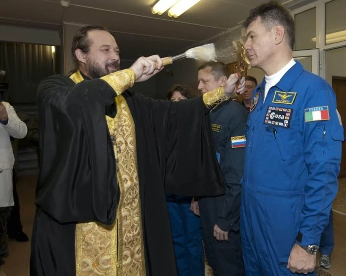 The adventures of an Italian cosmonaut in Russia - Космонавты, Italy, Space, Church, ROC