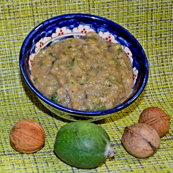 Nut feijoa or feijoa with nuts - My, Kitchen, Health, Walnuts, Feijoa, Recipe, Cooking, Video, Longpost, Nuts, Video recipe