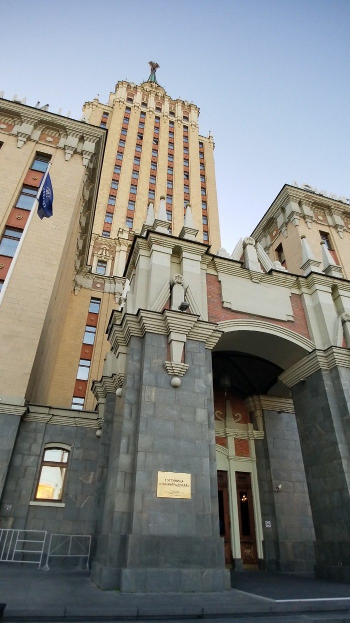 Где можно припарковать машину у ленинградского вокзала. Смотреть фото Где можно припарковать машину у ленинградского вокзала. Смотреть картинку Где можно припарковать машину у ленинградского вокзала. Картинка про Где можно припарковать машину у ленинградского вокзала. Фото Где можно припарковать машину у ленинградского вокзала