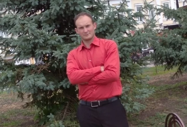 In the Omsk region, a young doctor was found hanging from a pine tree - news, The photo, Suicide, Omsk region, Doctors, Negative, Obituary