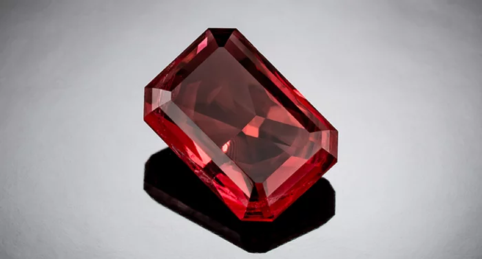 5 Things You Need to Know...Red Beryl - My, Friday tag is mine, Gems, Minerals, Beryl, Rarity, Jewelry, Interesting, The photo, Decoration, Ring, Earrings, A bracelet, Longpost