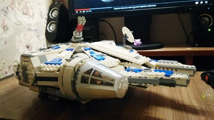 The starship is a legend, the Millennium Falcon! - My, , Constructor, Analogue, Hobby, Enthusiasm, Starships, Star Wars, Toys, , Luke Skywalker, Han Solo, Princess Leia, Chewbacca, Millennium falcon, Lego, Blaster, Lazare, Falcon, Turret, Gateway, Pilot, Longpost