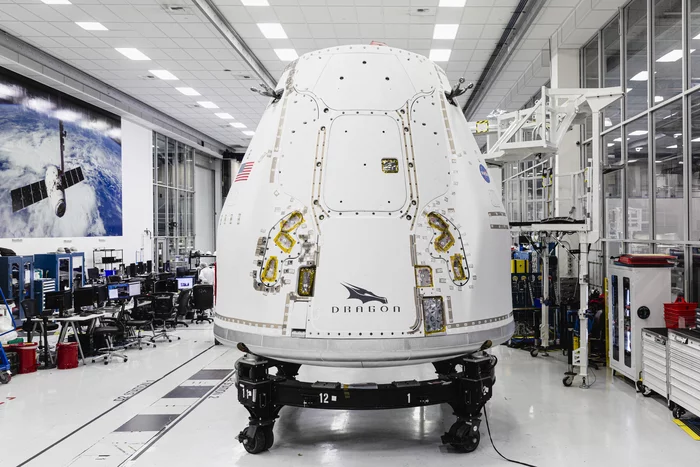 On December 5, SpaceX will launch its Dragon 2 spacecraft in a transport configuration for the first time, delivering microbes for mining - Spacex, Cosmonautics, Space, Spaceship, Technologies, USA, ISS, The Dragon, , Microbes, Asteroid, The science, Longpost