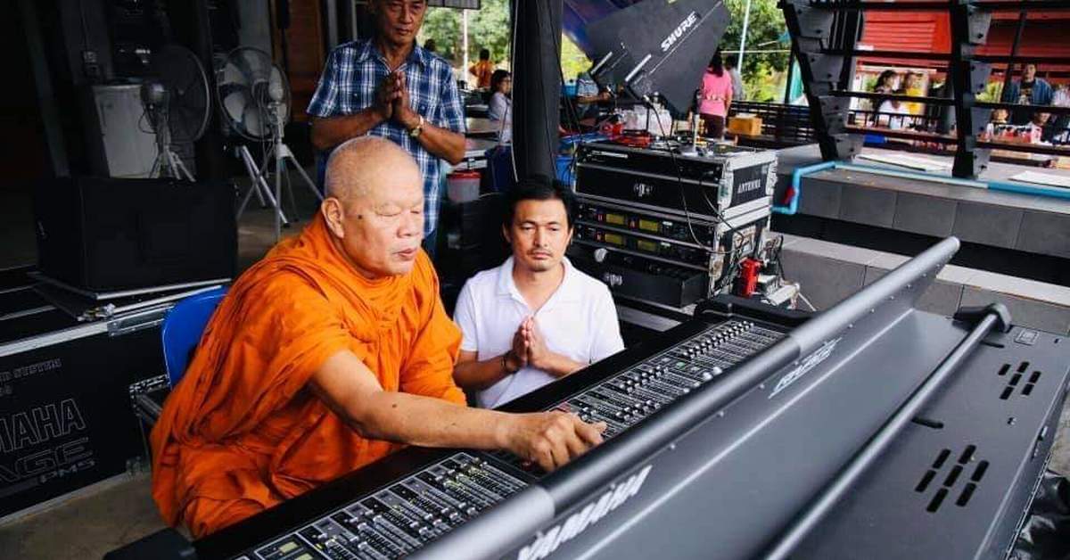 Buddha dj. играющий будда. будда диджей. будда dj картинка. Dj buda.