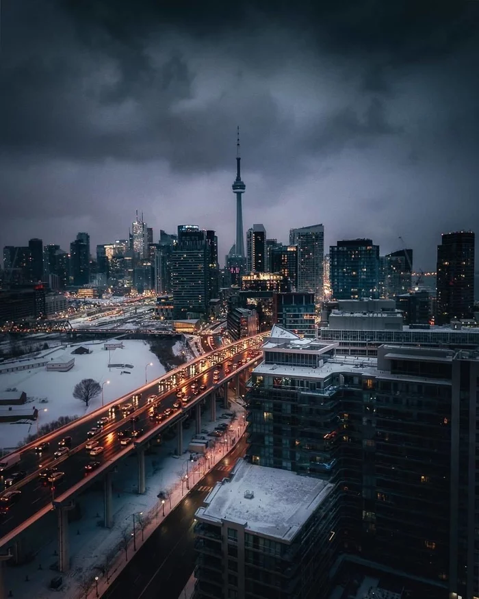 Toronto, Canada - Toronto, Canada, The photo, Winter, Snow, Town, Night city, Night, The street, Tram, Traffic lights, Architecture, Longpost