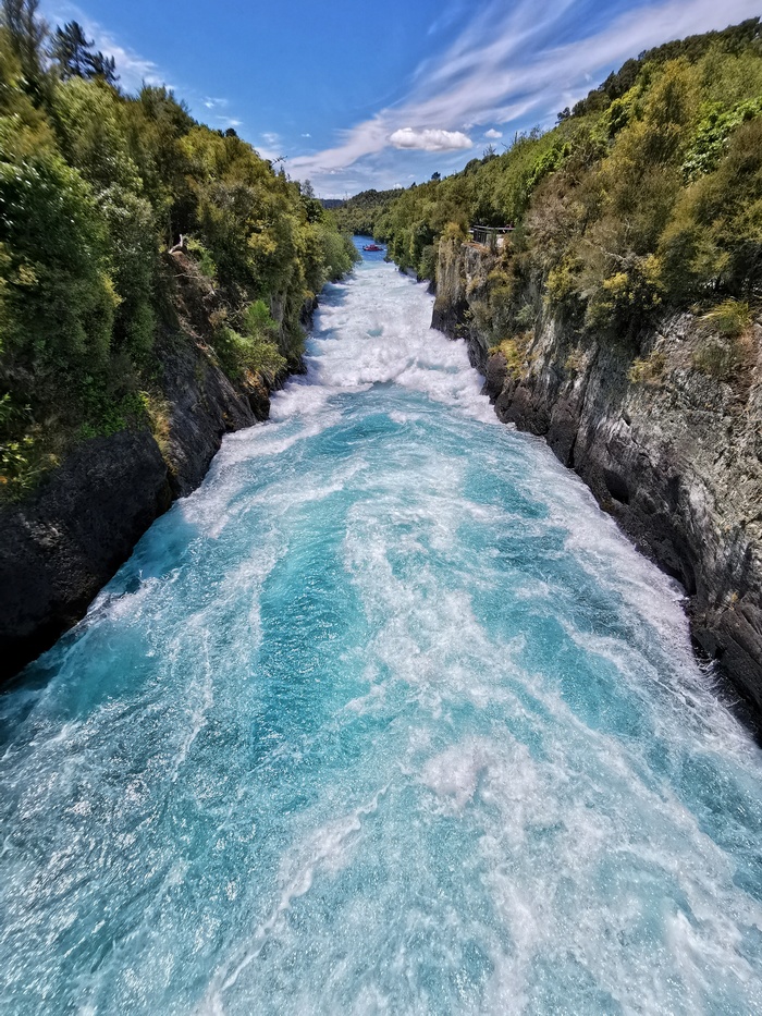 Huka Falls в Новой Зеландии Новая Зеландия, Вертикальное видео, Водопад, Природа, Видео, Длиннопост, Родители и дети
