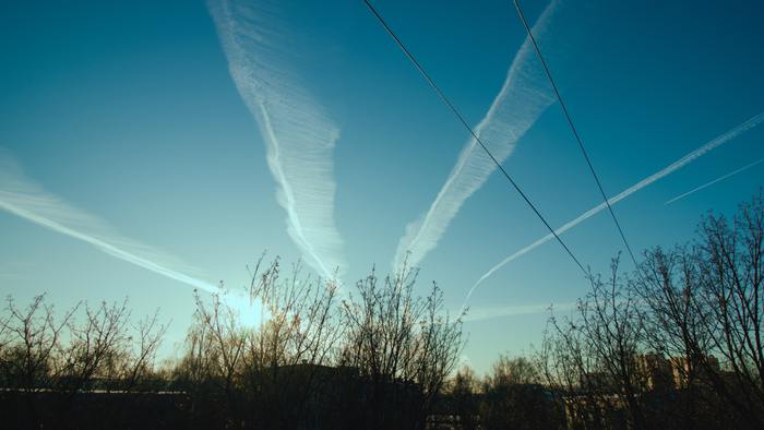 Stripes - My, Sky, Condensation trail, Stripes, The photo