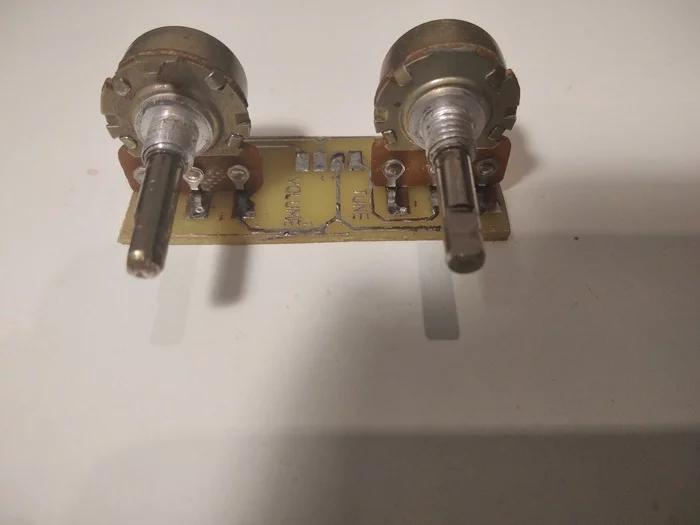 Radio receiver based on digital radio chip and PIC controller - My, Radio, Controller, Images, Chip, Video, Longpost, Needlework with process, Electronics, Series PIC