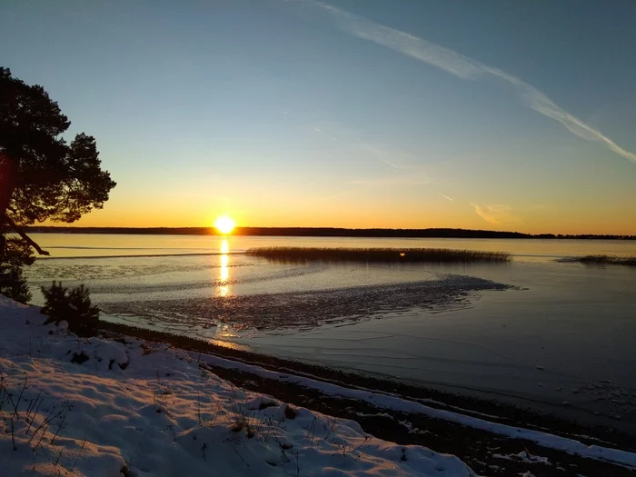 First frost - My, Sunset, The photo, Lake, Winter, Shore, Vytegra