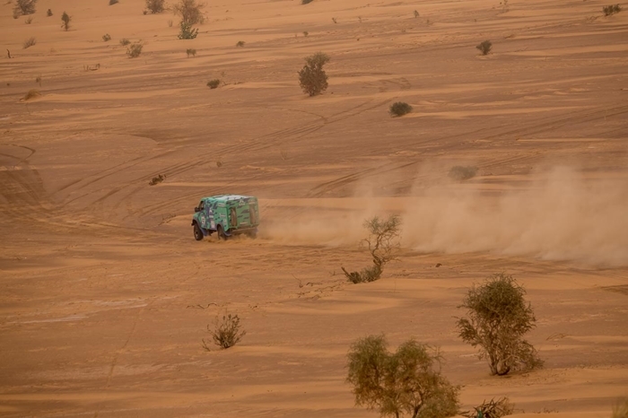 About the Gazonov rally-raid in Africa - My, Work, Abroad, Mat, Иностранцы, Race, Автоспорт, Longpost