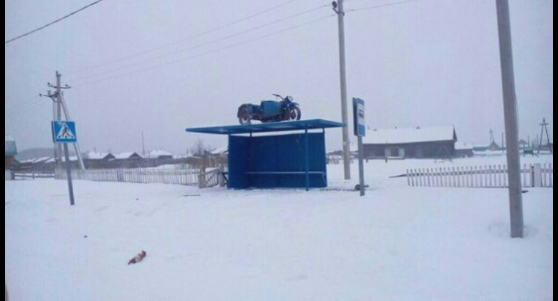 Tyumen region, Vagay district, Yurma village. Just a motorcycle at a stop. - Tyumen, Motorcycles, Stop, Winter, Moto