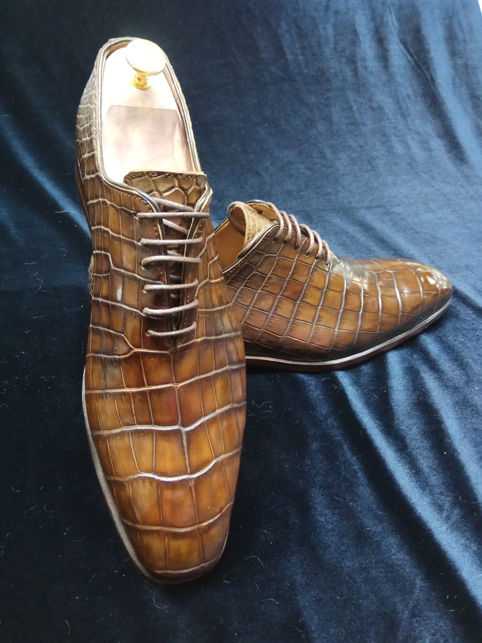 Handmade shoes. Hey guys, I see some people here trying to make their own shoes, would you be interested in how we make them? - My, Shoes, Women's shoes, Men's footwear, Handmade, Expensive, Longpost