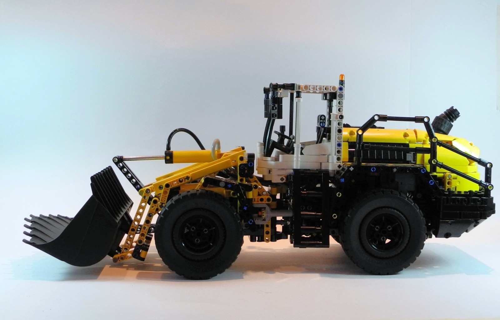 Самоделка из лего Liebherr L550 XPower - Моё, LEGO, Лего самоделка, LEGO technic, Liebherr, Строительная техника, Длиннопост