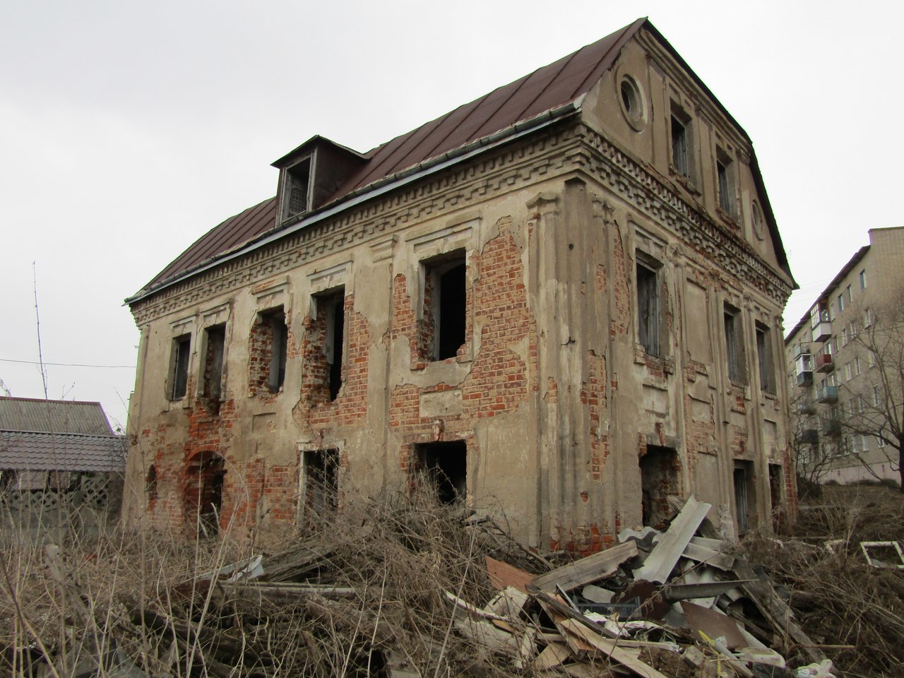 Вязьма- «Город воинской славы». А вот исторические памятники-дома культурного наследия этого города. - Вязьма, Памятник, Руины, Бездействие власти, Разруха, Достопримечательности, История России, Длиннопост