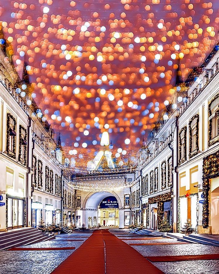 Bright lights over Tretyakovsky passage - Moscow, The photo, Moscow at night, Evening Moscow