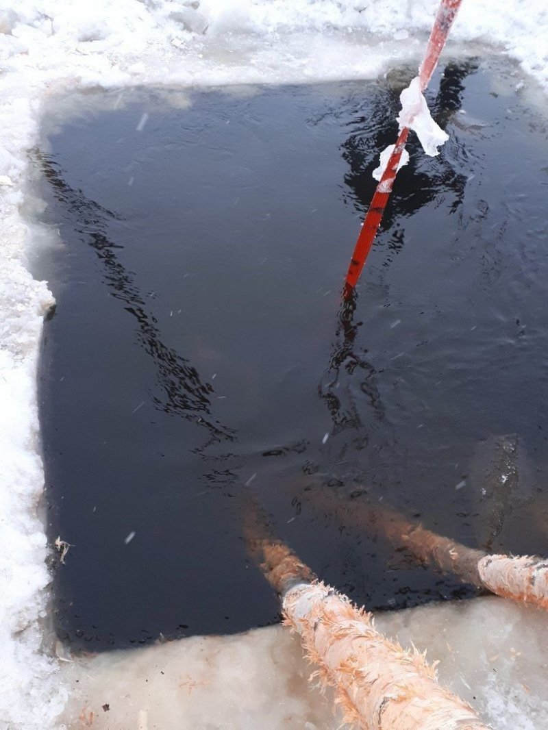 Cheboksary resident ordered a Land Cruiser from a ferryman, but he drowned it in the river - Usinsk, Pechora, Toyota Land Cruiser, Ice, Longpost