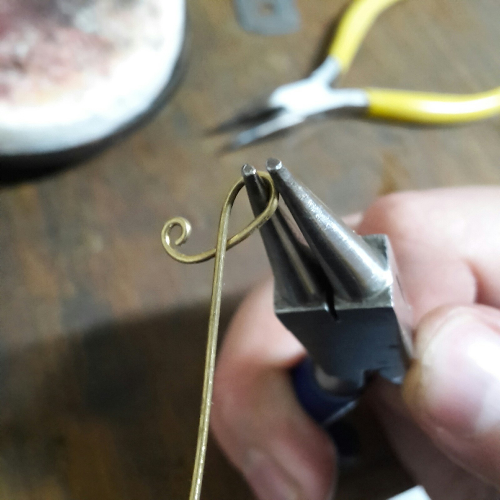 The process of creating brass earrings with pearls, part 1. - My, Needlework with process, Wire jewelry, Brass, Earrings, Handmade, Longpost