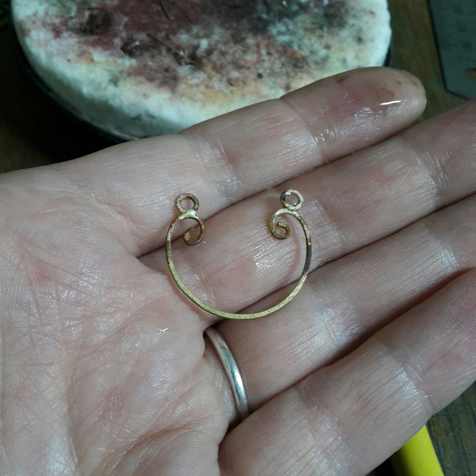 The process of creating brass earrings with pearls, part 1. - My, Needlework with process, Wire jewelry, Brass, Earrings, Handmade, Longpost