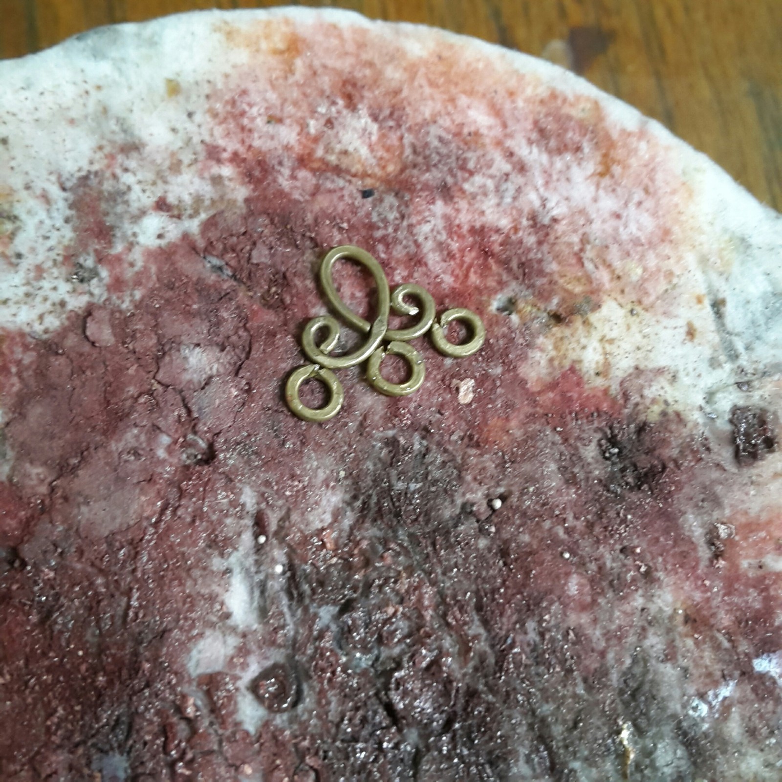 The process of creating brass earrings with pearls, part 1. - My, Needlework with process, Wire jewelry, Brass, Earrings, Handmade, Longpost